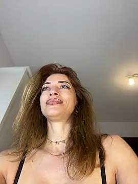 HoneyLove__ webcam