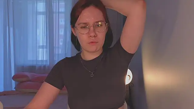 Mia_Luw webcam