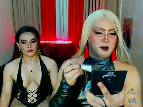 Wildest_Slave_Huntress webcam