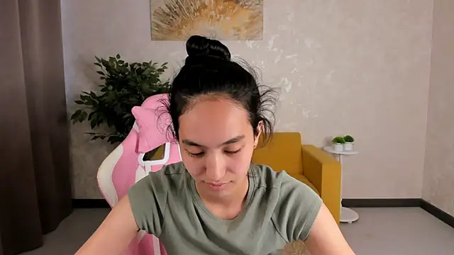 FlirtyAura webcam