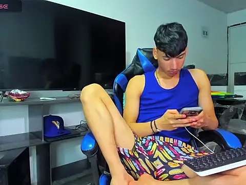Lyam_Russo webcam