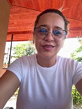 freyyamore1 webcam