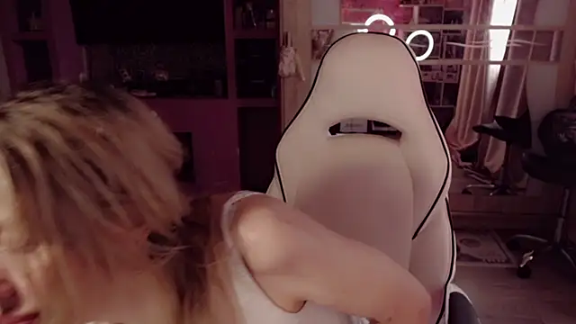 anniegold_ - AnnieGOld_'s free webcam - UK Sex Cams