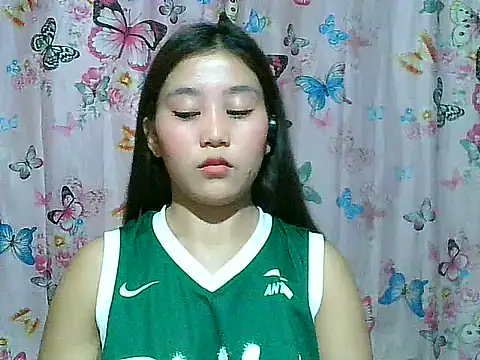 SexyAsianPussy4u live cam on StripChat