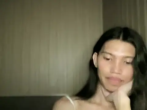 Yourgoddess_jayve live cam on StripChat