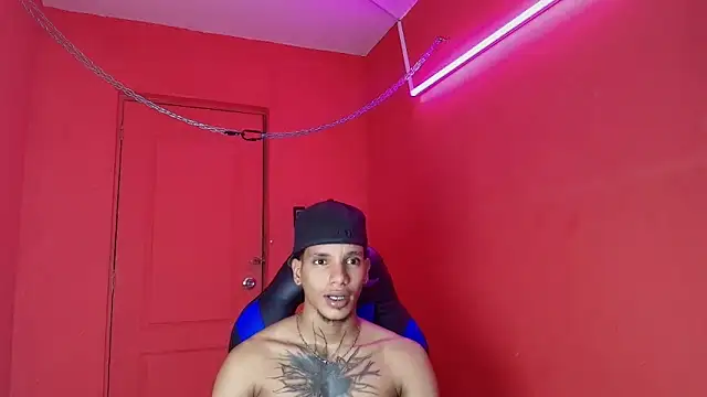 kai_storm77 webcam