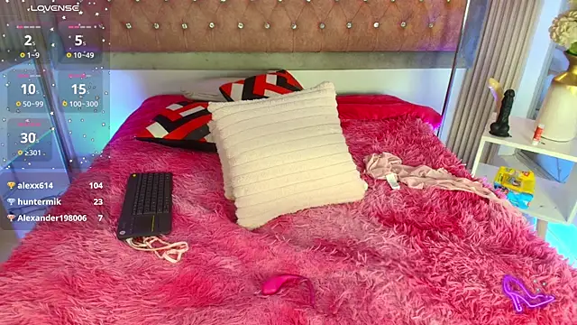 MiaGinger_ webcam