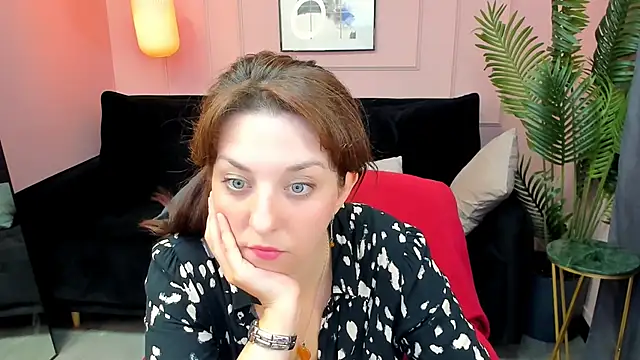 MargaretFatal live cam on StripChat