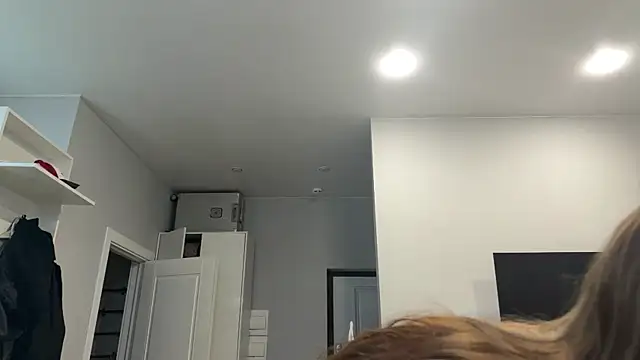 selena_favn webcam