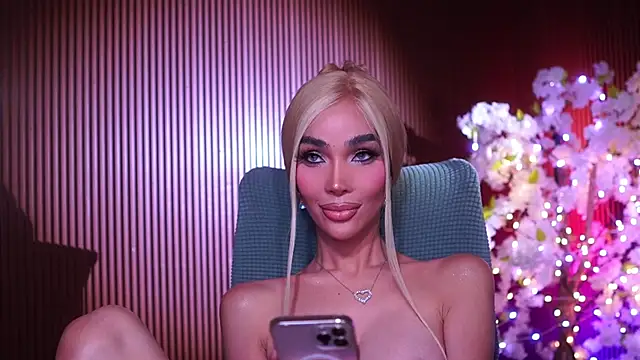 Yaumeyloe - Trans webcam sex chat