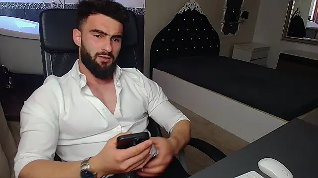 MicahLane live cam on StripChat