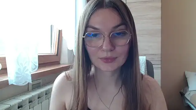 LooveELLYx webcam