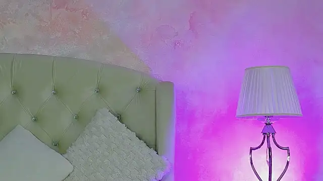 Anna_Nobel live cam on StripChat