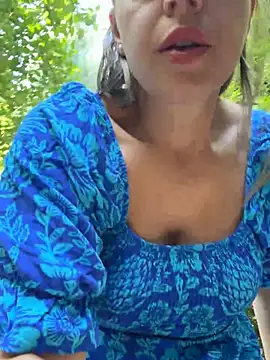 ladywithbigass