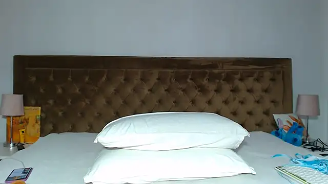 Aylinhoney08 webcam