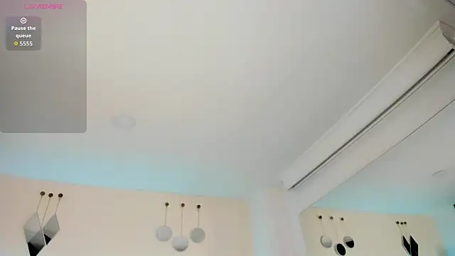 Sky_Loren webcam