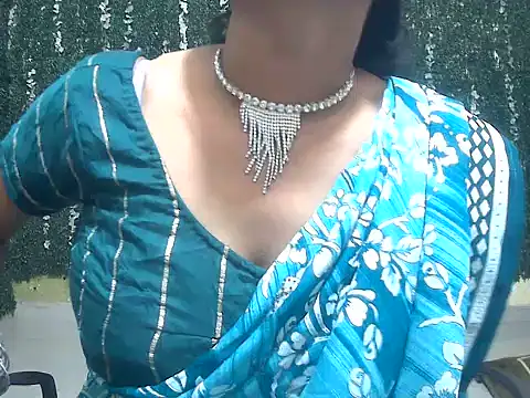 Ruhi_Hotty webcam