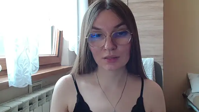 LooveELLYx webcam