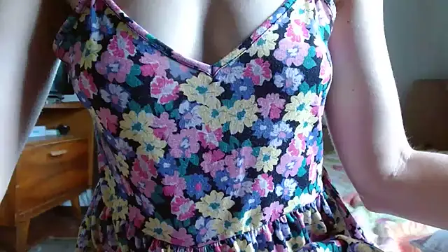 LorraineOSun live cam on StripChat