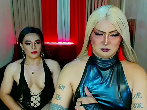 Wildest_Slave_Huntress webcam