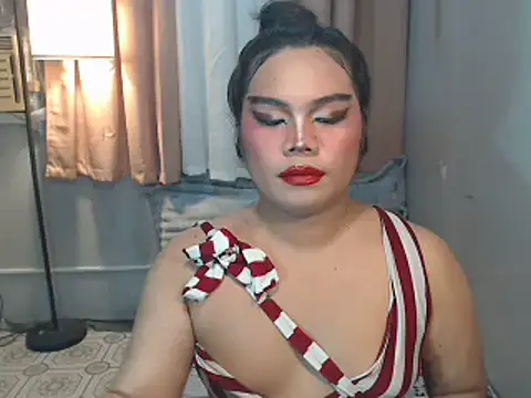 Model: TSbrianaHugeCock