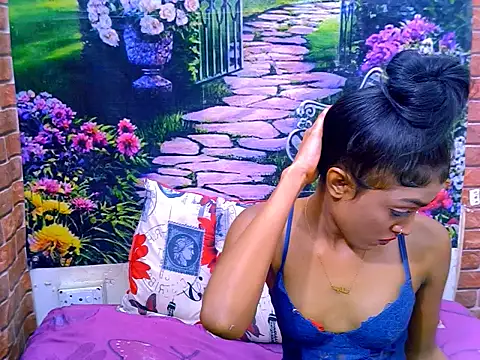 IndianPretty14u2Luv webcam
