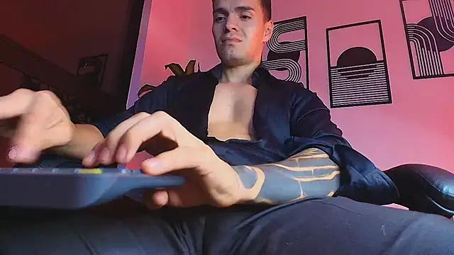 ALPHA_DOMINUS_ webcam