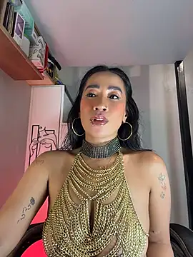 AsianMilfSheryl webcam