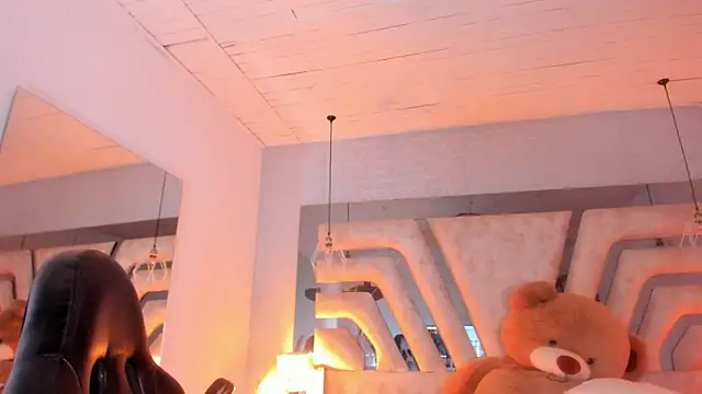 AngelineHeet webcam