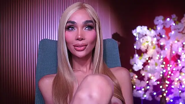 xxforyoureyesonlyxx webcam