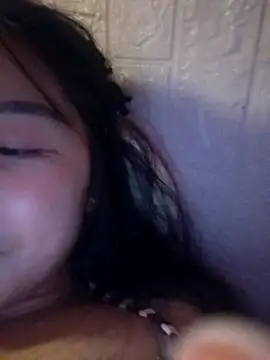 Baa-bee22 webcam