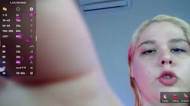IvyLebelly webcam