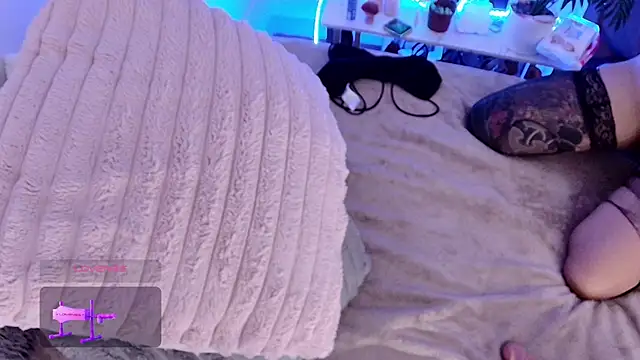 MaddieRoses webcam