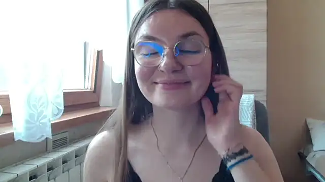 LooveELLYx webcam