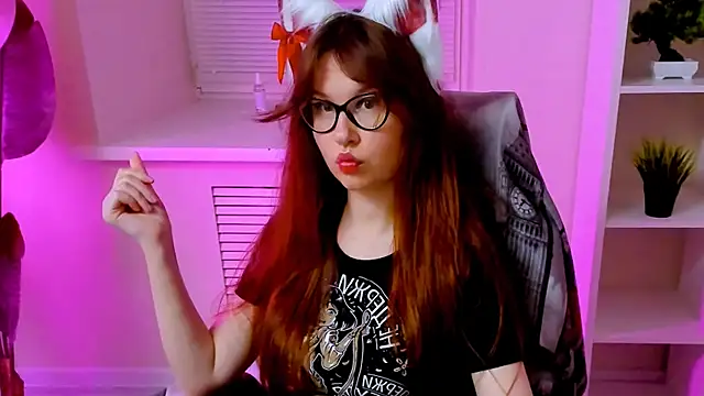 CarolGiggly webcam