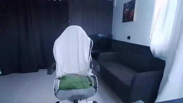 YourHotGreg webcam
