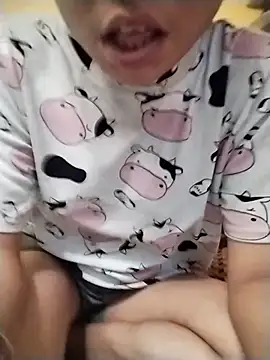 Wild_Kiara webcam