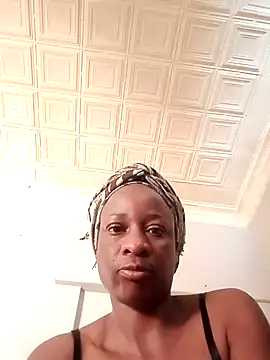 HotChocolateBitch webcam