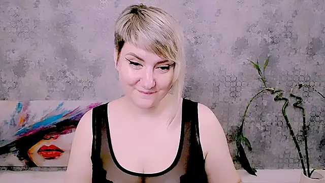 Djullia live cam on StripChat