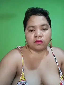 hotpussyxxx33x webcam