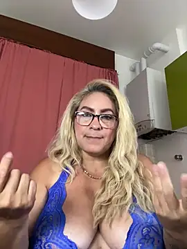 x_elena_x live cam on StripChat