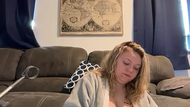 GirlNextDoorAmber webcam