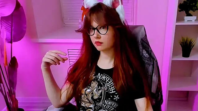 CarolGiggly webcam