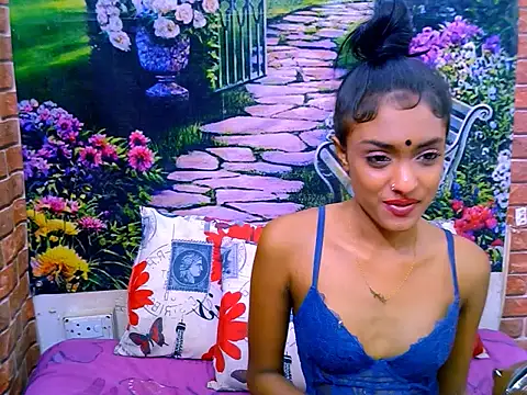 IndianPretty14u2Luv webcam
