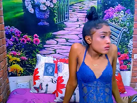 IndianPretty14u2Luv webcam