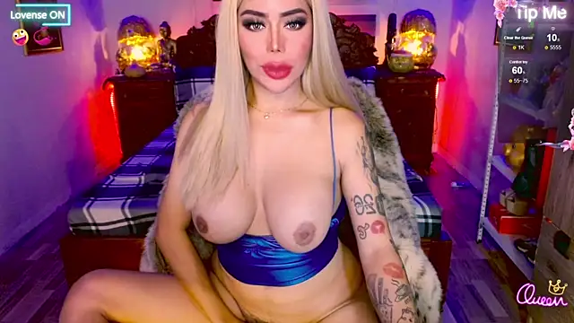 Model: _QueenGoddess_