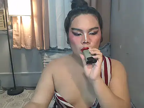 Model: TSbrianaHugeCock