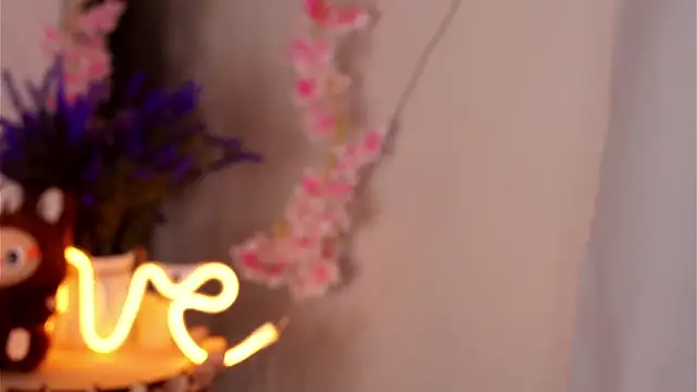 cherlyguss (F teen) - my pussy want feel you