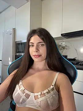 CurlyLara live sex cam