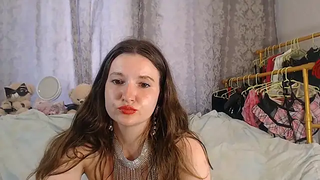 ChloeBrooklyn live cam on StripChat
